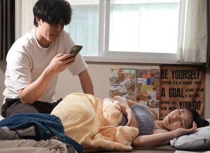 Kẻ thích nhìn người yêu ngoại tình mê mẩn khi người yêu ngoại tình